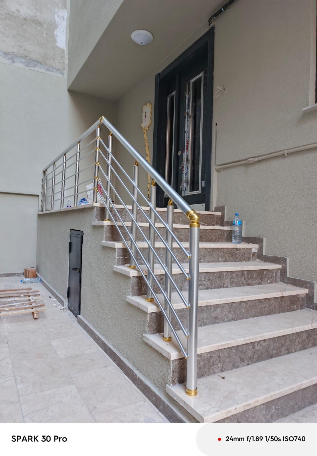 Merdiven pleksi korkuluk 14